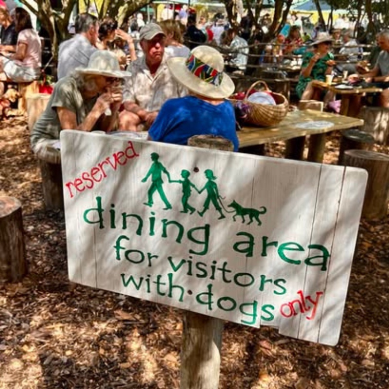 Dogs welcome at Wild Oats Market